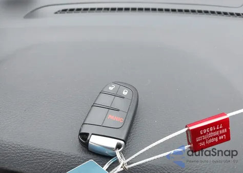 2018 Jeep Grand Cherokee Laredo E 4X4 из США, поврежденный, VIN 1C4RJFAG8JC200224